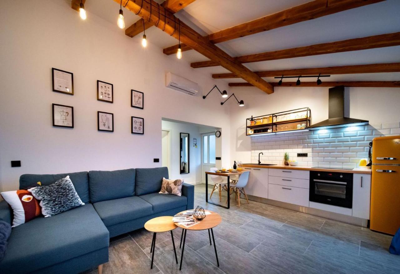 Novouredeni Apartman Marko Mundanije Экстерьер фото