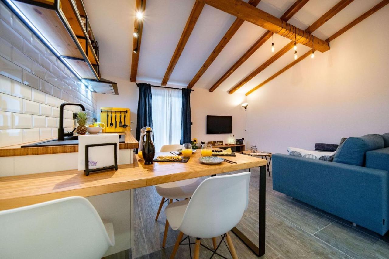 Novouredeni Apartman Marko Mundanije Экстерьер фото