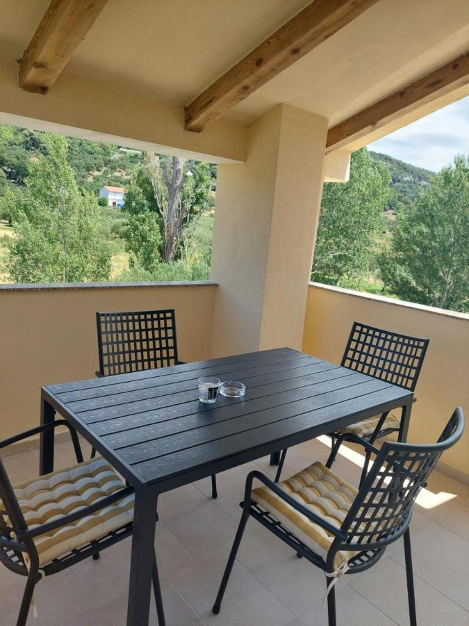 Novouredeni Apartman Marko Mundanije Экстерьер фото